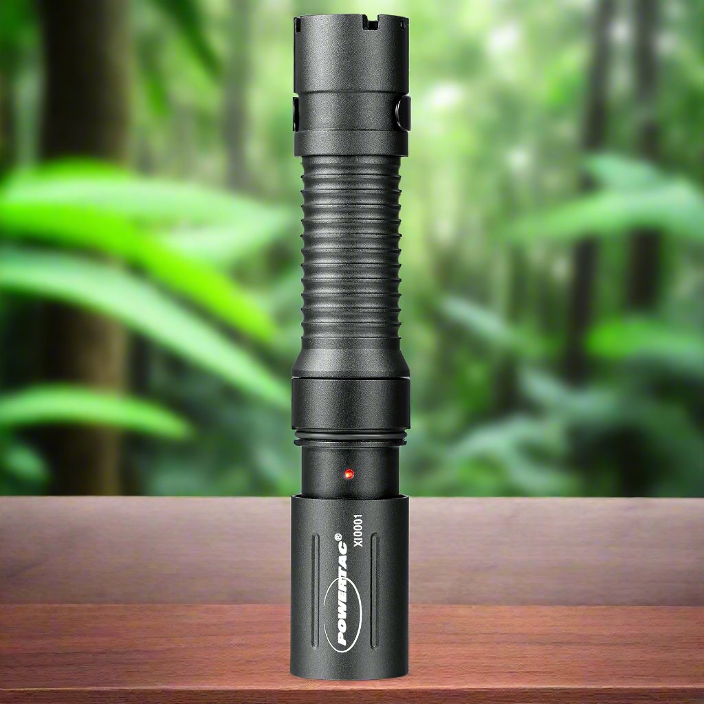 E3R Nova- 820 Lumen Rechargeable Flashlight